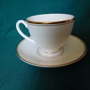 Waterford Kilbarry Gold (2002) teacup and saucer mint condition